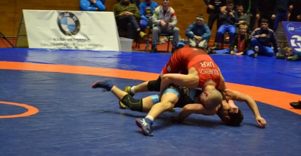 Харьковские борцы успешно выступили на международном турнире в &laquo;Локомотиве&raquo;