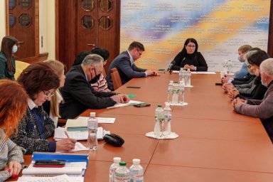 Вопрос с задержкой выплаты заработной платы для работников театров будет решен в ближайшее время