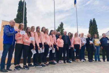 На Харьковщине подняли флаги по случаю 100 дней до начала Олимпиады