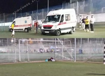 Внезапная смерть на стадионе: у парня остановилось сердце (ВИДЕО)