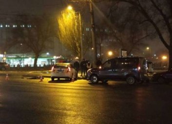 На Университетской сбили насмерть пешехода: личность погибшей устанавливается (ФОТО)