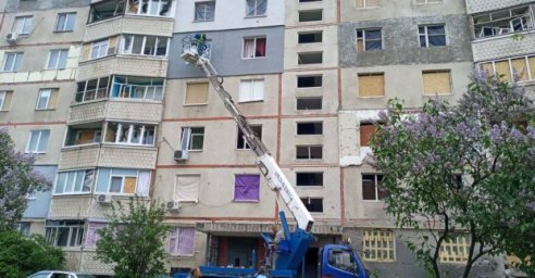 &laquo;Тепловые сети&raquo; продолжают обследовать поврежденные обстрелами дома