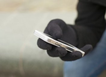 Убежал с чужим мобильником: несовершеннолетнего ждет статья за грабеж