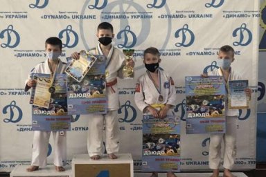 Юные харьковские дзюдоисты с победой вернулись из Очакова