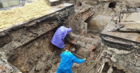 В Киевском районе перекладывают теплосети