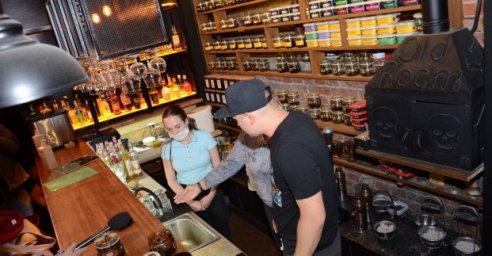 В Харькове проверили, как в барах и ночных клубах соблюдают карантин