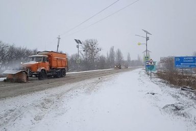 В течение суток на дорогах области работало 160 единиц специальной техники