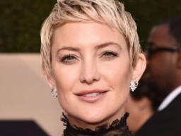 Кейт Хадсон показала новорожденную дочь: малышке всего несколько дней (ФОТО)