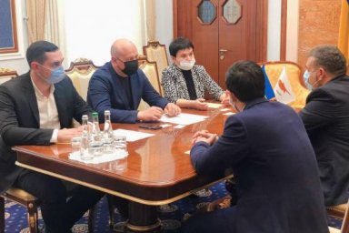 Александр Скакун встретился с послом Кипра Луисом Телемаху