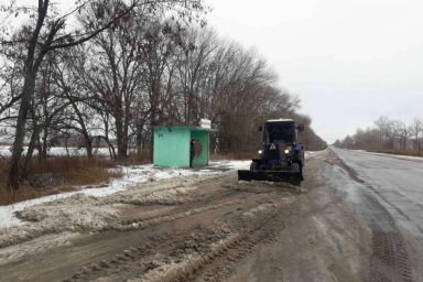 На дорогах области работают 88 единиц техники и 130 рабочих