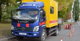 В Харькове для прочистки ливневой канализации используют новую технику