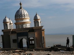 На Сицилии произошло масштабное наводнение из-за дождя и града, появилось видео