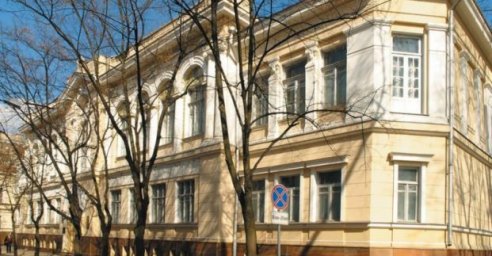 В художественном музее проходит выставка картин детей из Харькова и Цинциннати