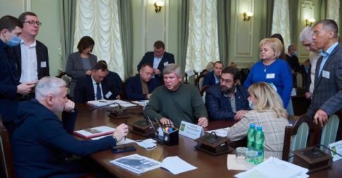 Ремонт домов и развитие спортивной инфраструктуры - Игорь Терехов встретился с харьковчанами