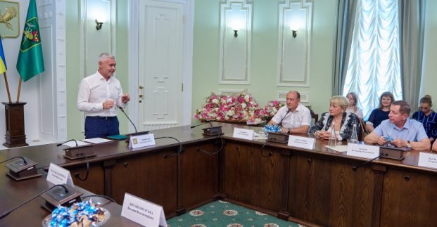 В горсовете прошел прием ко Дню работников торговли