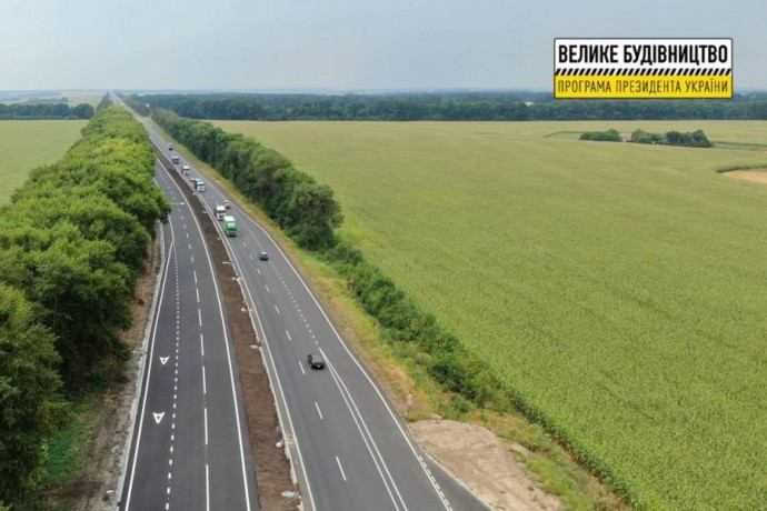 На дороге &laquo;Киев - Харьков - Довжанский&raquo; в направлении Полтавы выполнены работы на 68%