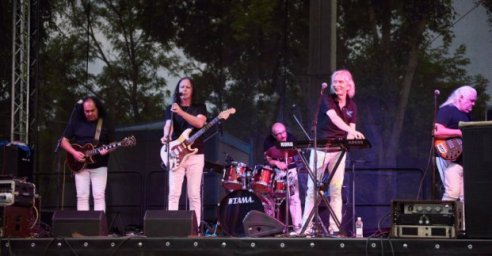 В районах Харькова отмечают День города