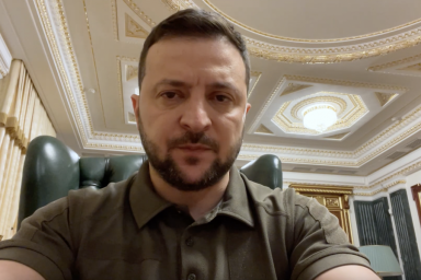 В украинском обществе могут быть только те, кто защищает нашу независимость и те, кто работает, чтоб