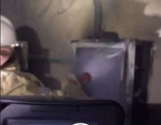 Пожарные оперативно потушили возгорание в щитовой жилого дома (ВИДЕО)