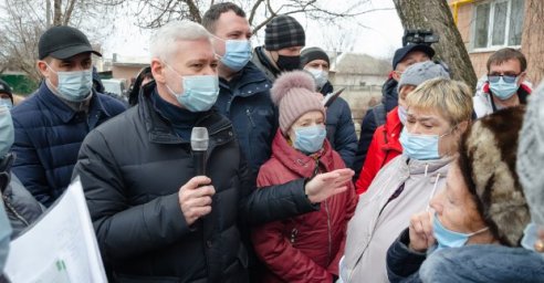 В Новобаварском районе отремонтируют ряд домов и тротуаров