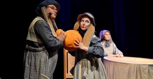  Для детей из многодетных семей провели новогоднее представление 