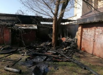 Возле академии Нацгвардии сгорел сарай (ФОТО)