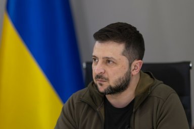 Для Украинского государства вопрос безопасности должен быть на первом месте в ближайшие 10 лет. През