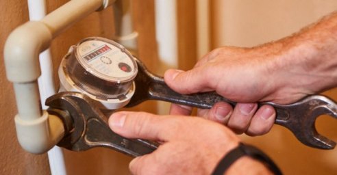 В городе продолжают бесплатно устанавливать счетчики воды