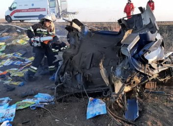 Спасатели ножницами вырезали водителя-дальнобойщика
