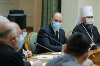 В правительстве подчеркнули необходимость соблюдения карантина во время предстоящих праздников