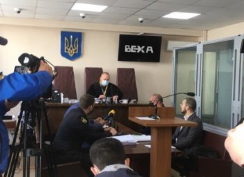 Суд над мошенниками: "продавцы" места губернатора - под стражей (ФОТО, ВИДЕО)