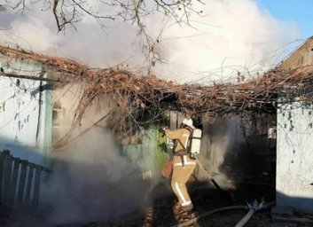 ФОТО: На пожаре обнаружено тело погибшего мужчины &ndash; ГСЧС