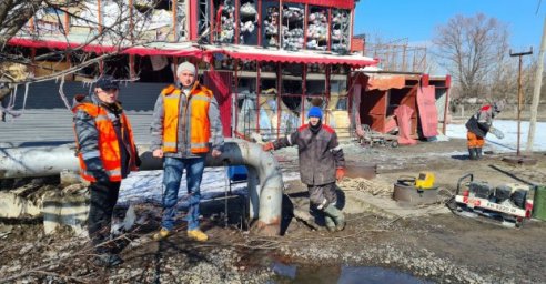 Бригады ХТС ремонтируют сети во всех районах, чтобы обеспечить город теплом