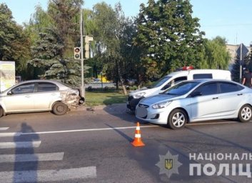 Погоня копов за пьяным закончилась тройным ДТП (ФОТО)