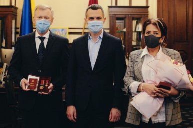 Глава ХОГА передал государственные награды руководству Института судебных экспертиз им. Н.С. Бокариу