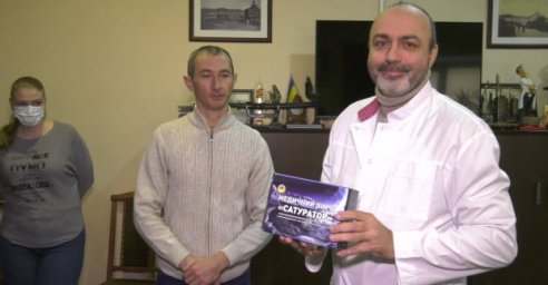Городская больница №17 получила от благотворителей защитные костюмы
