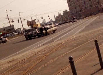 ДТП: автопоцелуй на Клочковской (ФОТО)