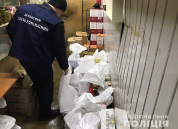 Сеть бодяжного алкоголя с известными этикетками разоблачили в Харькова (ФОТО)