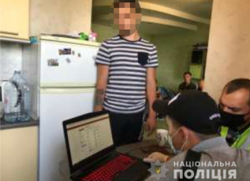 Копы пресекли деятельность Интернет-магазина по продаже наркотических веществ (ФОТО)