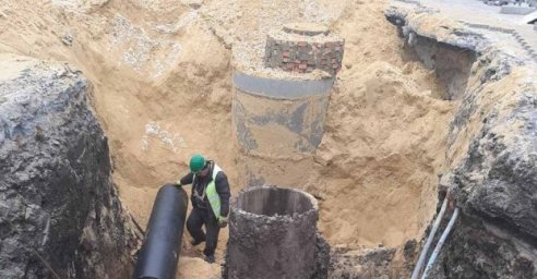  В Слободском районе восстанавливают канализационный коллектор 