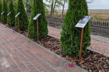 На Харьковщине почтили память военных летчиков и курсантов, погибших в крушении Ан-26