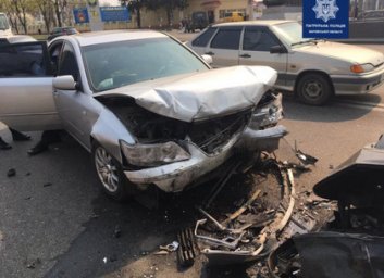 Жесткий &laquo;тройничок&raquo; на Холодной горе закончился госпитализацией двух водителей (ФОТО)