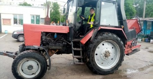 #Лица_Харькова. Богдан Куцин - тракторист КП &laquo;Харьковское ремонтно-строительное предприятие&raquo;