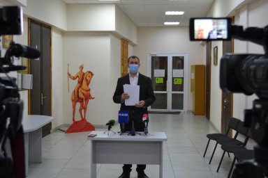 В Харьковской области от работы отстранили 1229 невакцинированных работников образования