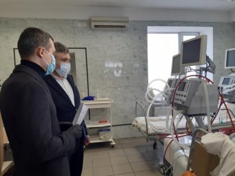 Харьковская область получила 11 аппаратов ИВЛ