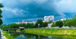 Завтра в Харькове - до 29 градусов тепла и дождь