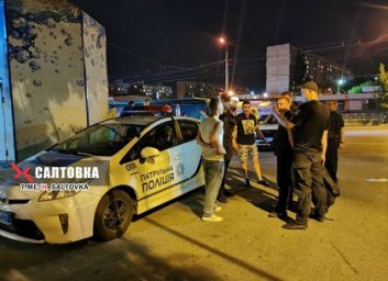 На Салтовке иностранец бросился с ножом на противника (ФОТО)