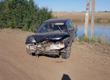 Угнал покататься и въехал в столб: подростка задержали копы