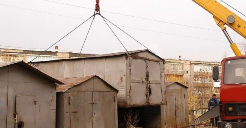  В Харькове демонтируют более 30 самовольно установленных объектов 