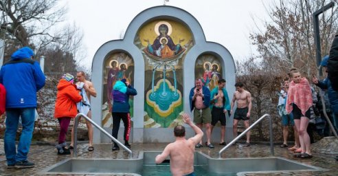 Сегодня харьковчане празднуют Крещение